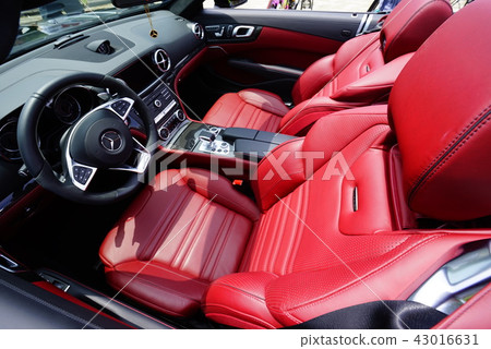 精神精神全面運行並形成夢想我看到了至尊駕駛樂趣Mercedes AMG SL 63 43016631