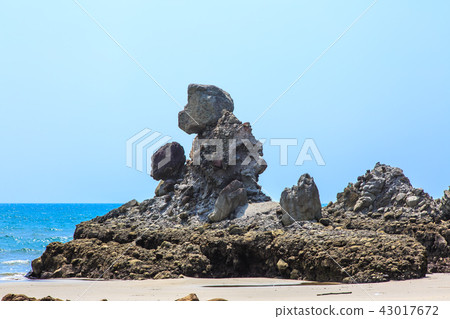 Ningyoiwa [Satsumasennai City, Kagoshima Prefecture] 43017672