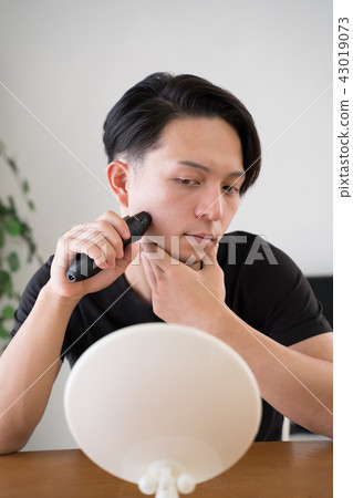 Shaving 43019073