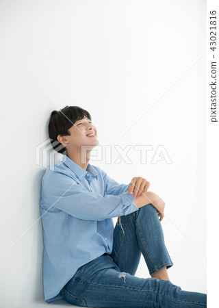 男學生，面部表情 43021816