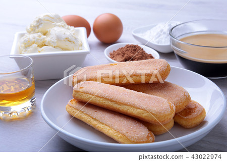 ingredient for homemade tiramisu cake in close up. 43022974