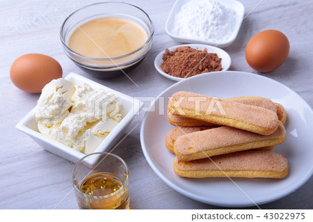 ingredient for homemade tiramisu cake in close up. 43022975