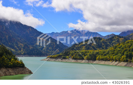Mountain scenery at autumn in Japan Mountain scenery at autumn in Japan 43026391