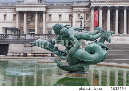 Mermaid statues on fountain on Trafalgar square Mermaid statues on fountain on Trafalgar square 43032564
