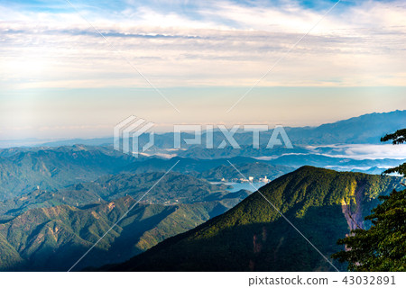 西巒大山 43032891