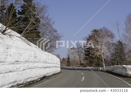 Aspite Line Hachimantai Pass Passage of snow Snow wall Snow creek Aspite Line Hachimantai Pass Passage of snow Snow wall Snow creek 43033116
