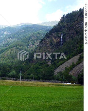 瑞士阿爾卑斯山Bernina Express瑞士北部意大利 瑞士阿爾卑斯山Bernina Express瑞士北部意大利 43033354