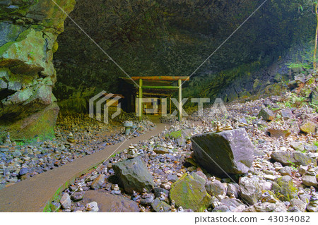 [Amananagawara Amaniwato神社]宮崎縣西壽喜郡高千穗町岩戶 43034082