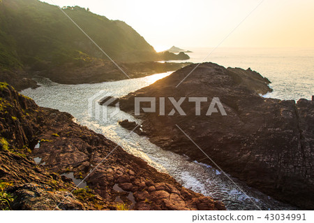 Dawn of Sanpo [Hyuga City, Miyazaki Prefecture] 43034991