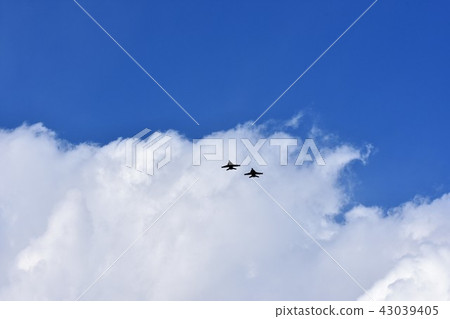 Surfing in the sky Surfing in the sky 43039405