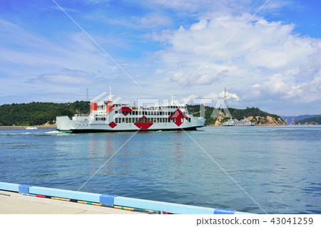 At Naoshima · Miyaura Port 43041259