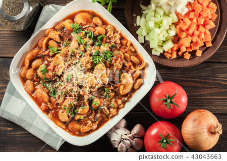 Pasta e fagioli - pasta with beans and parmesan Pasta e fagioli - pasta with beans and parmesan 43043663