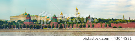 Moscow skyline. Kremlevskaya naberezhnaya.Panorama 43044551
