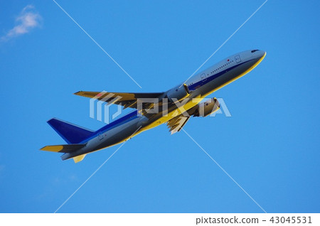 從羽田機場起飛的客機 從羽田機場起飛的客機 43045531