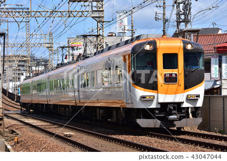 Kintetsu limited express sunny car 12400 series Kintetsu limited express sunny car 12400 series 43047044