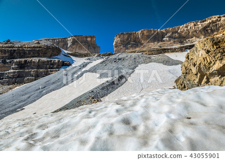 Roland Gap, Cirque de Gavarnie in the Pyrenees 43055901