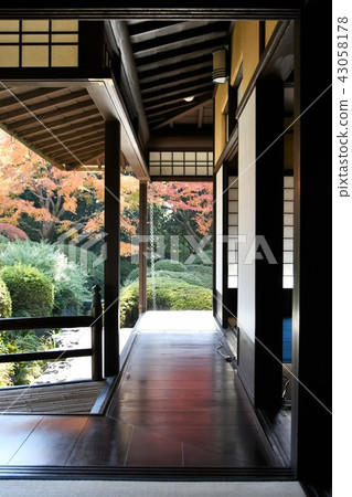 秋天的城市景觀詩Izumikaku 秋天的城市景觀詩Izumikaku 43058178