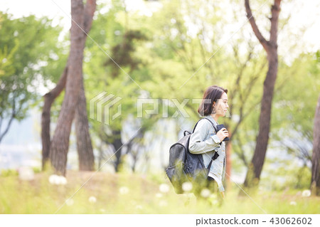 Women, Park, Yeoju City, Korea 43062602