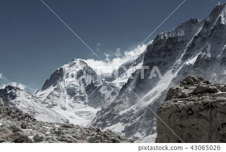 Kanchenjunga region Kanchenjunga region 43065026