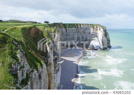 Etretat's white cliff 1 (Etretat, France) 43065202