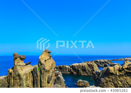 Udo Jingu Shrine Udo Senjojiki Iwaiwa [Nichinan City, Miyazaki Prefecture] 43065261