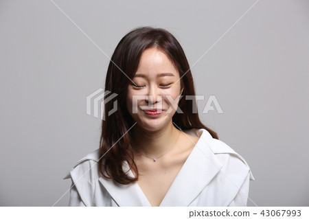 Asian young Korean woman, beautiful face, smile, smile, pure, pretty, joyful, joy, happiness, lover Asian young Korean woman, beautiful face, smile, smile, pure, pretty, joyful, joy, happiness, lover 43067993