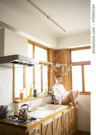 Relax Lifestyle Women Image Relax Lifestyle Women Image 43069194