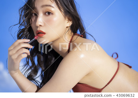 泳裝女性肖像 泳裝女性肖像 43069632
