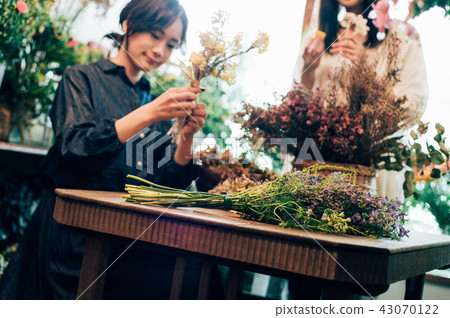 花店的女性教室 花店的女性教室 43070122