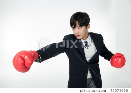 Victory, goal, boy 43071616