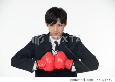 Victory, goal, boy 43071639