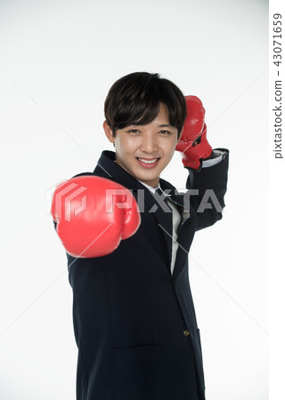 Victory, goal, boy 43071659