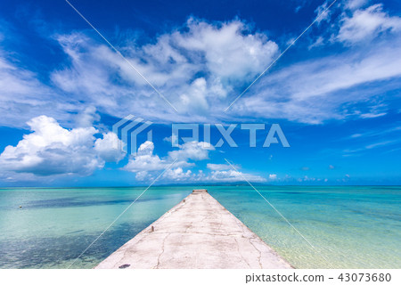 Taketomijima west pier 43073680
