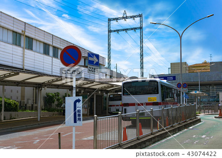 A station in front of the station Azamino station 43074422