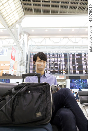 Airport wait time Airport wait time 43076019
