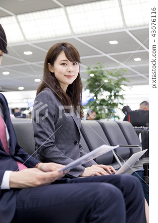 Airport Business Airport Business 43076116