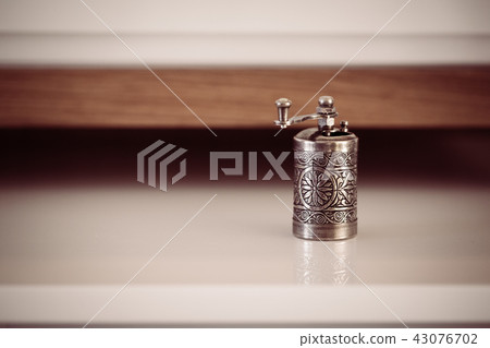 Old silver stylish pepper mill, modernist kitchen. 43076702