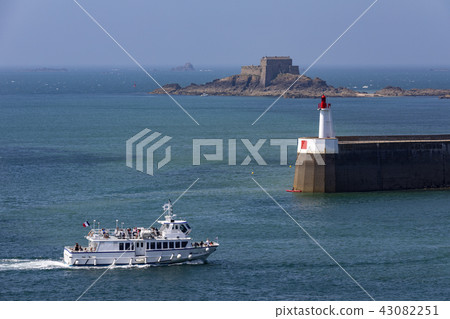 Saint Malo - Brittany - northwest France Saint Malo - Brittany - northwest France 43082251
