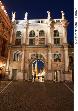 Golden Gate at Night in Gdansk Golden Gate at Night in Gdansk 43082509