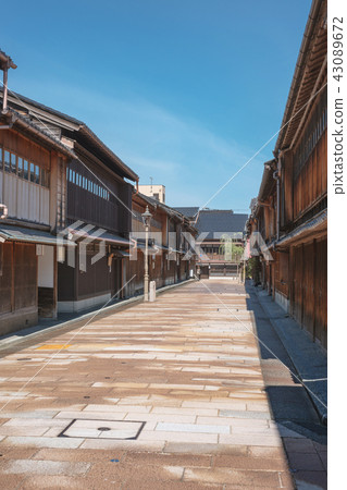 Scenery of castle town Kanazawa Higashi Chaya street 43089672