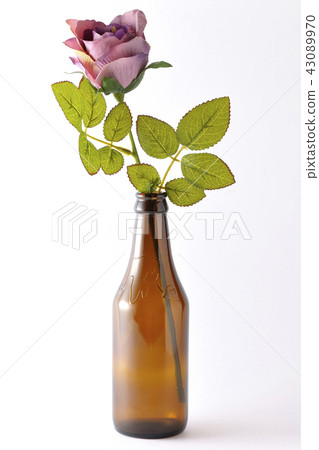 Roses with beer and empty bottles Roses with beer and empty bottles 43089970