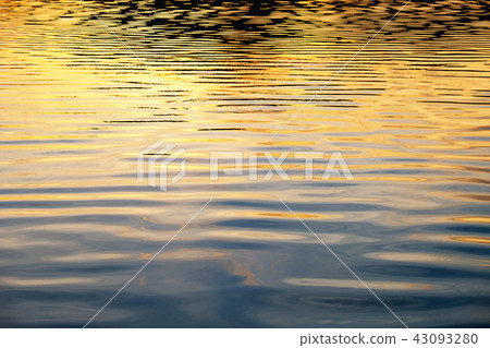 Water surface pattern morning color 43093280