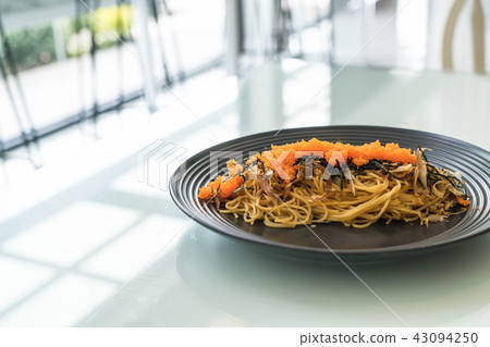 spaghetti japannese sausage with tobiko 43094250