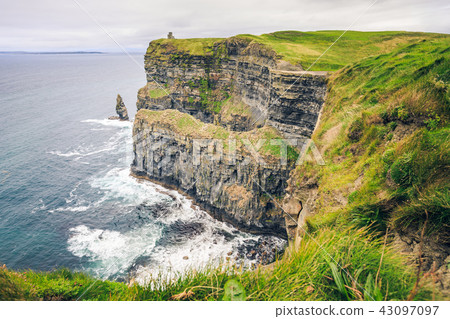 Cliffs of Moher 43097097