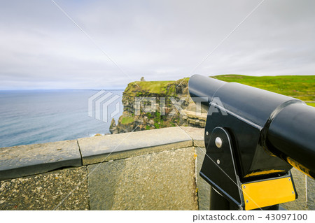 Cliffs of Moher 43097100