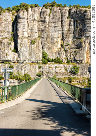 Bridge over the river Ardeche at village Balazuc 43098093