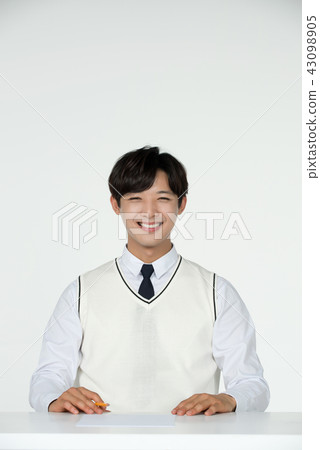 教育，高中生，人 43098905
