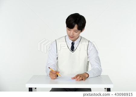 教育，高中生，人 43098915
