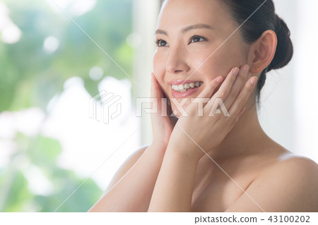 Skin Care Japanese 20's Female 43100202