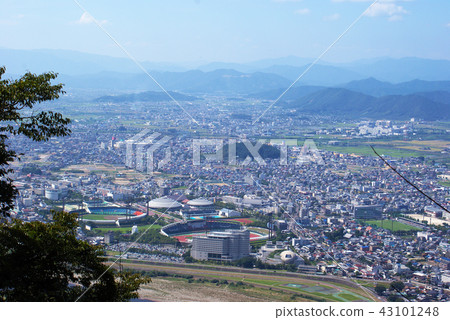 Castle town overlooking Gifu Castle Castle town overlooking Gifu Castle 43101248